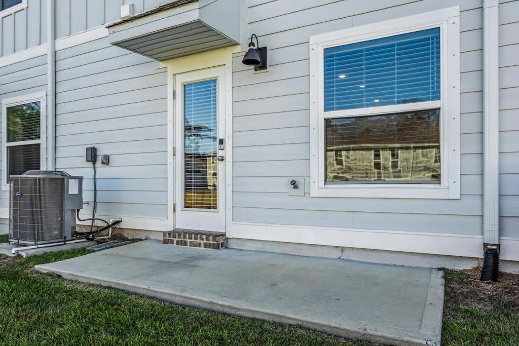 Luxury Townhome Near Downtown And Pensacola Beach Екстериор снимка